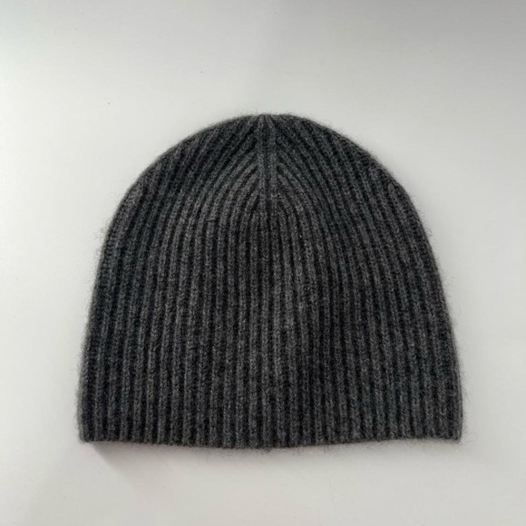 Cos Ribbed Cashmere Grey Hat main image 4